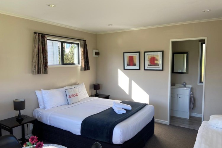 ensuite cabin6